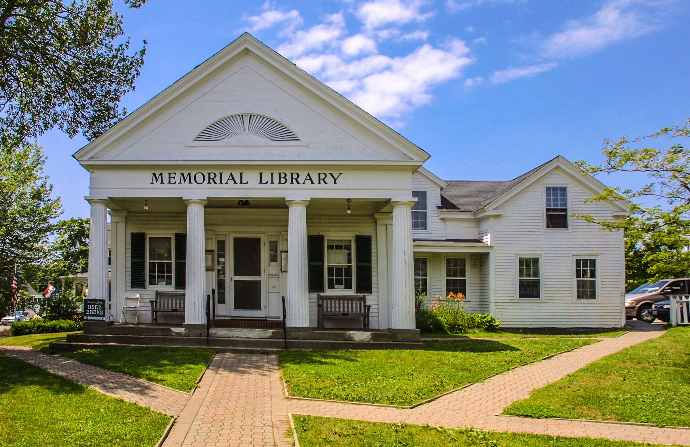 Boothbay Harbor Memorial Library 2003, Lincoln County, Maine